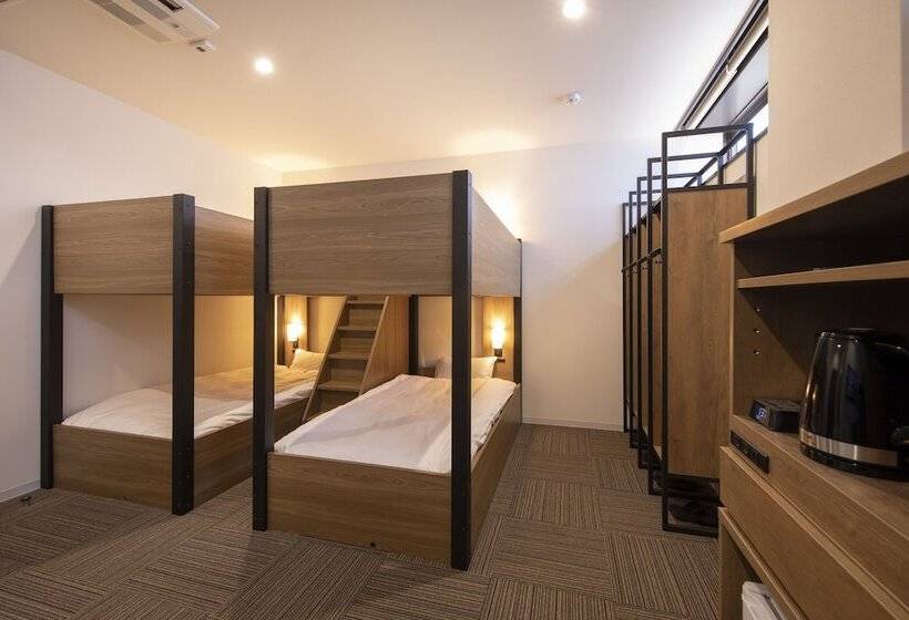 חדר סטנדרט לארבעה, Tosei Hotel & Seminar Makuhari