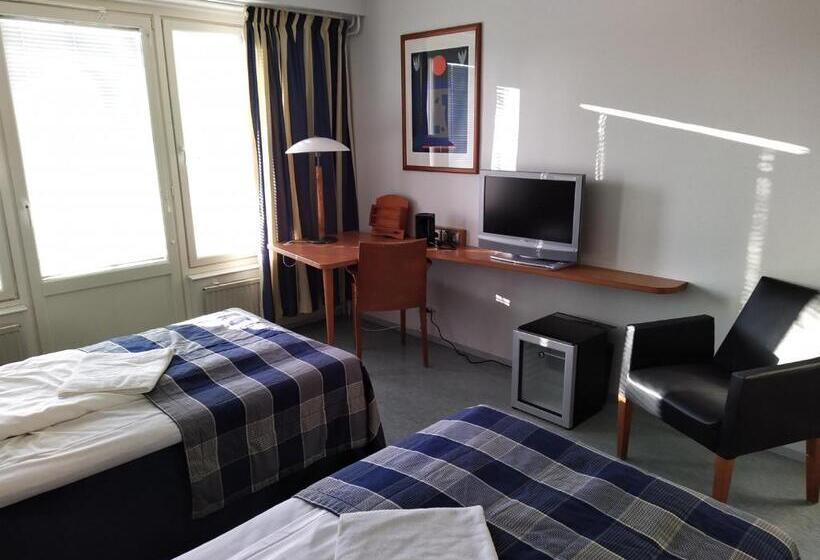 Номер Стандарт, West Side