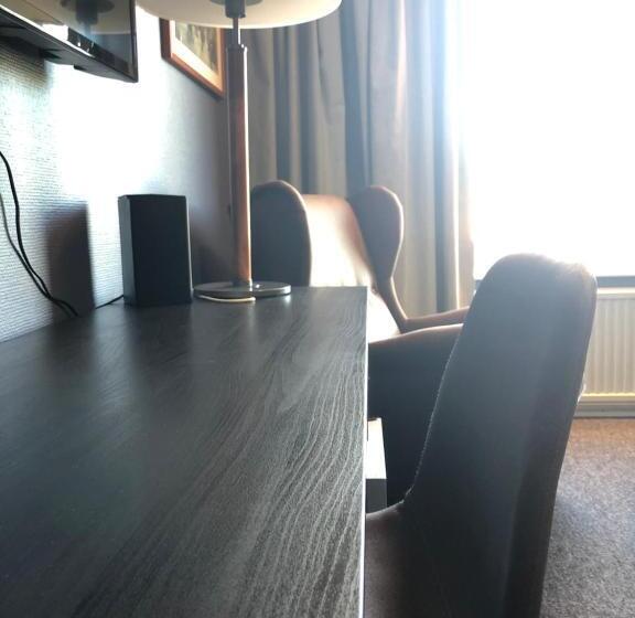 Номер Superior, West Side