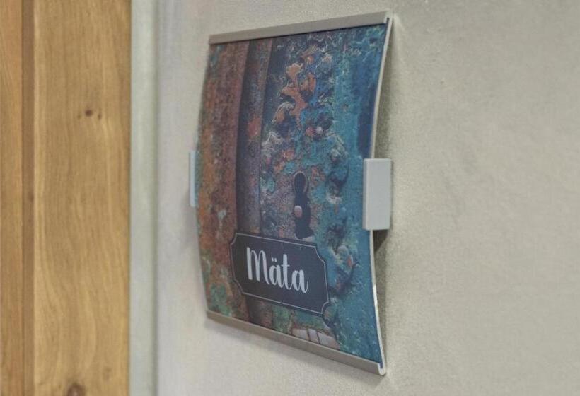 اتاق اکونومی, Casa Perla