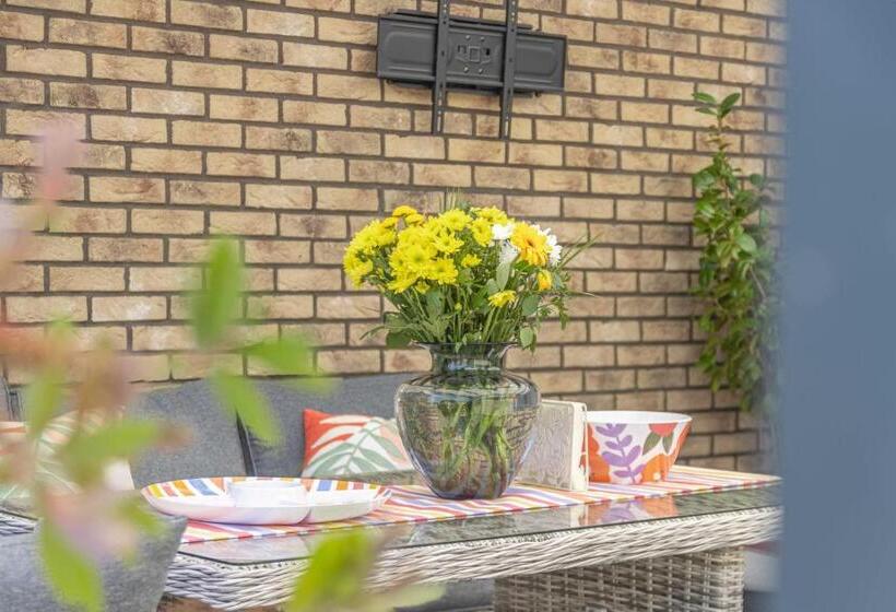 اتاق خانوادگی, Casa Perla