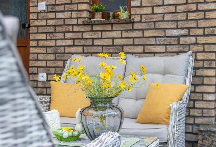 اتاق لوکس, Casa Perla