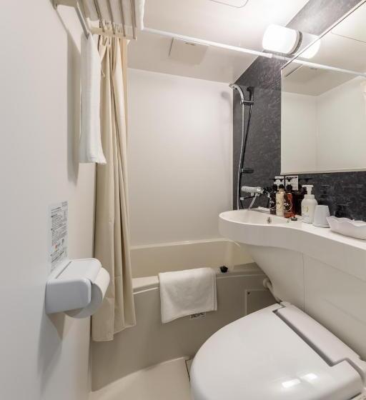 חדר סטנדרט לארבעה, Tosei Hotel & Seminar Makuhari