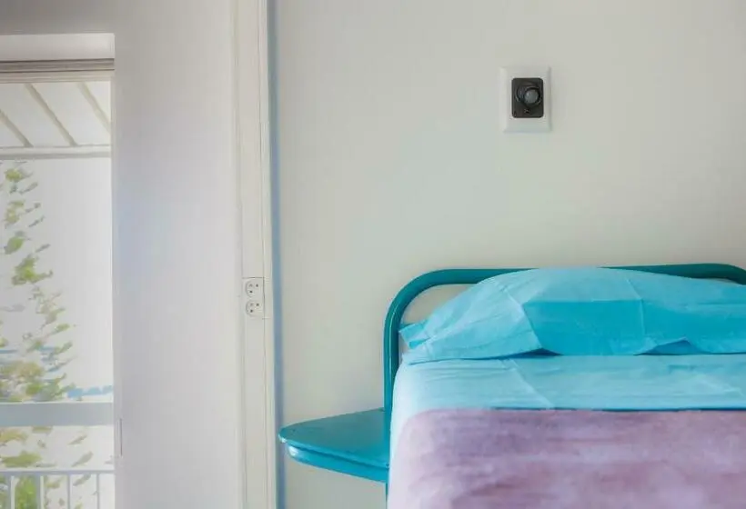 تختخواب در اتاق مشترک, Auberge Jeunesse Nouméa