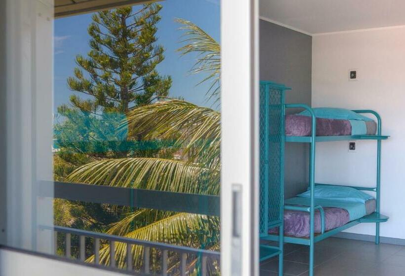 تختخواب در اتاق مشترک, Auberge Jeunesse Nouméa