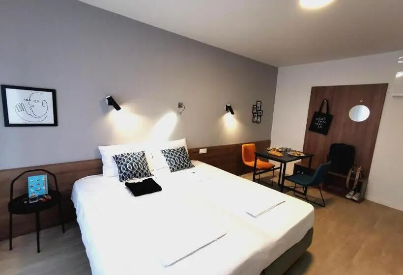 スーペリアスタジオ, Break & Home Paris Italie Porte De Choisy