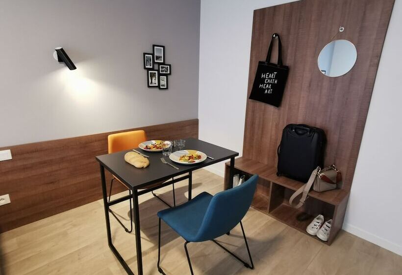 스탠다드 스튜디오, Break & Home Paris Italie Porte De Choisy