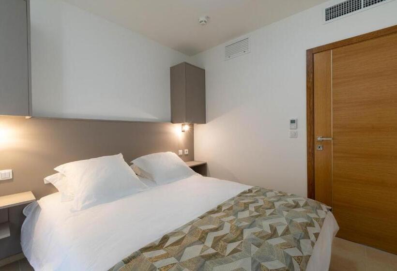 带1个卧室的带海景的公寓, Domaine A Marella