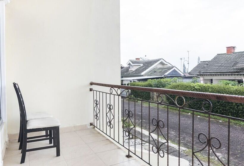 Standardrum, Spot On 2950 Grand Suites Palace Syariah