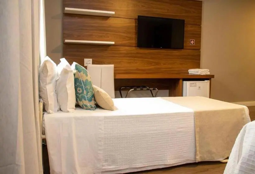اتاق سوپریور چهار تخته, Villa Fiori