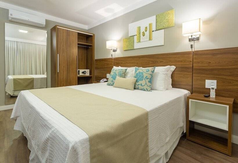 高级三人间, Villa Fiori