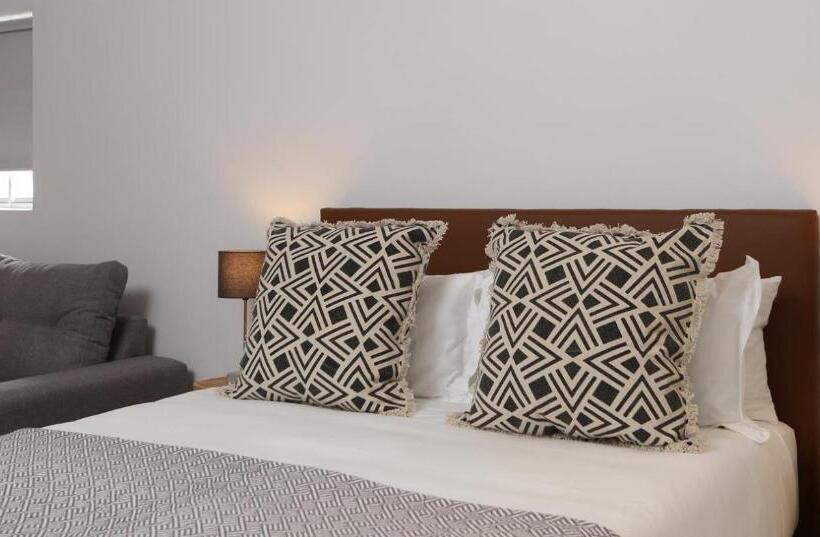 סוויטת דלוקס נוף לים, The Lookout Guest House