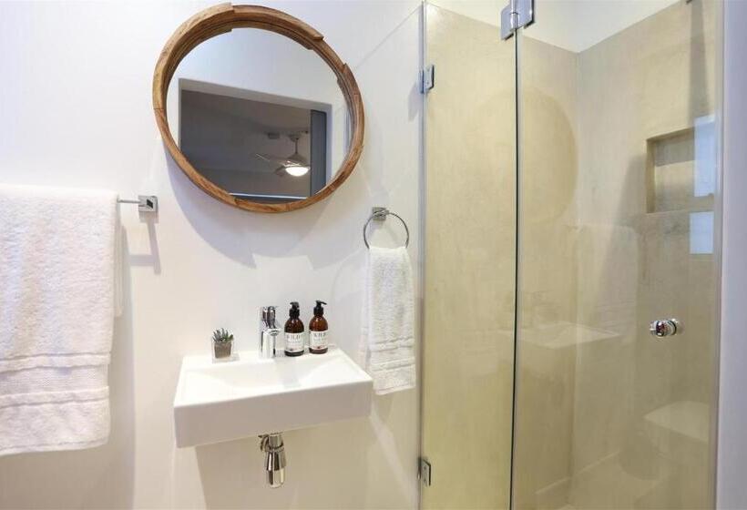 חדר סטנדרט, The Lookout Guest House