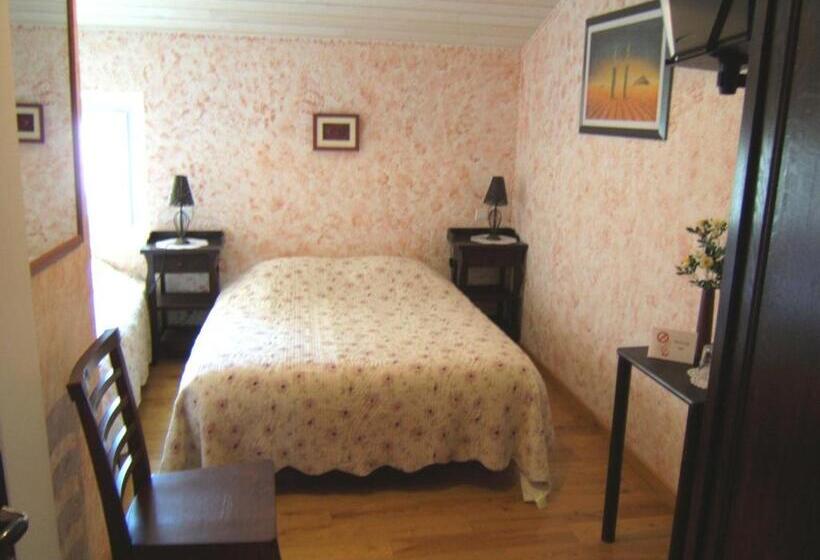 舒适三人间, Chambres D'hôtes Domaine D'en Baleux