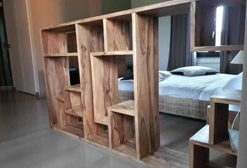 اتاق خانوادگی, Equirelais