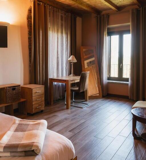 اتاق استاندارد با چشمانداز دریاچه, Equirelais