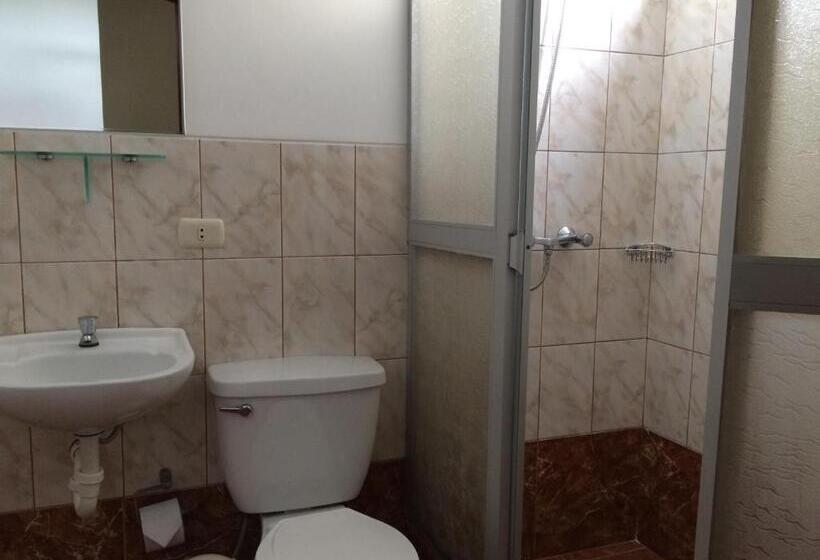 اتاق استاندارد یک نفره, Suite Luna Del Valle