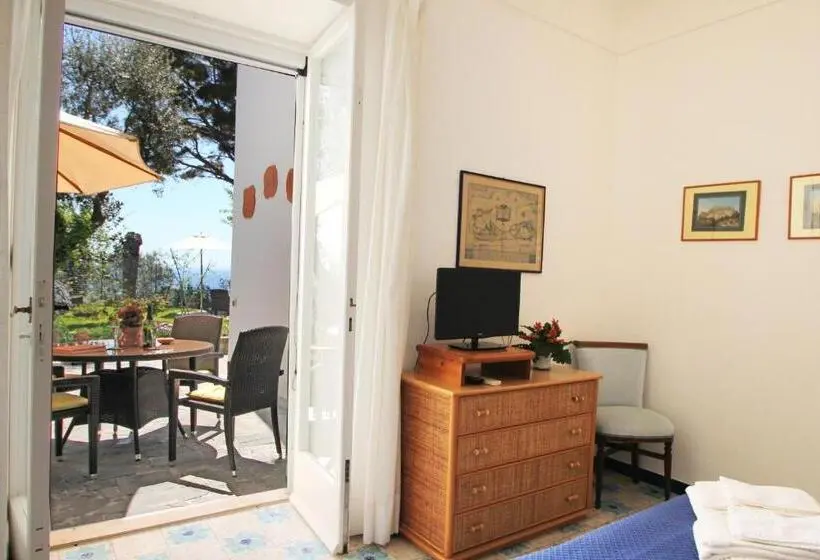 اتاق خانوادگی, Casa Augusto B&b