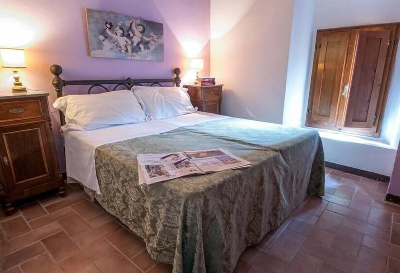 דירת שלושה חדרים, Fattoria Il Lago