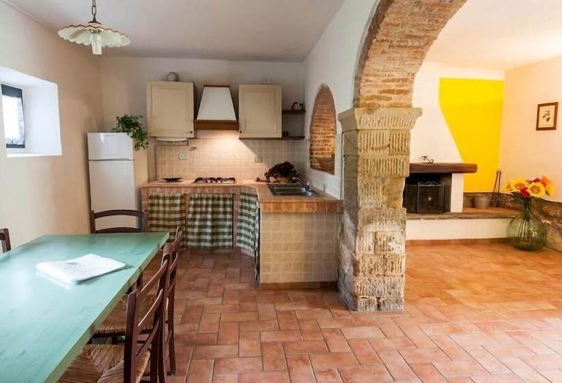 דירת שלושה חדרים, Fattoria Il Lago