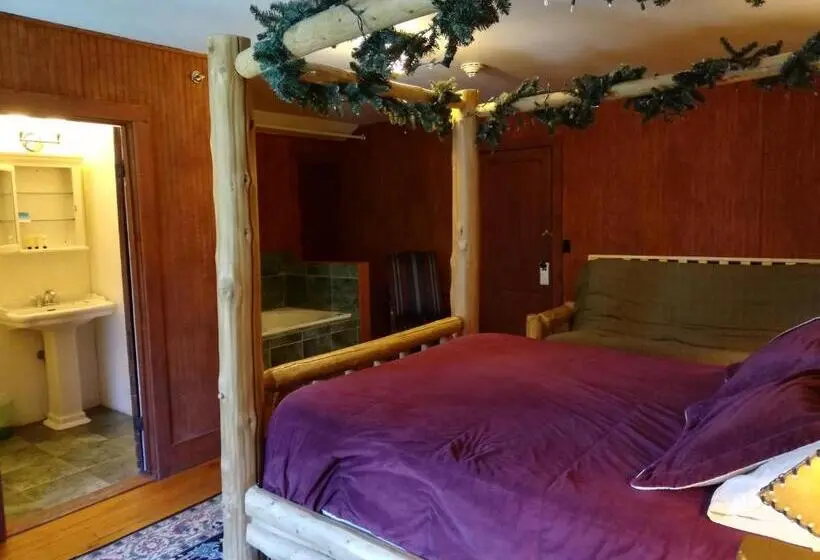 デラックスルーム, The Woods Inn