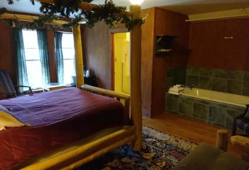デラックスルーム, The Woods Inn