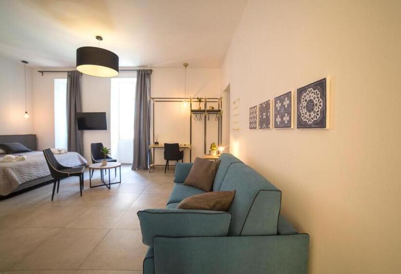 اتاق سوپریور چهار تخته, Plebiscitum 2.0