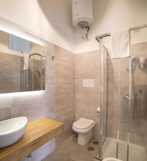 اتاق سوپریور چهار تخته, Plebiscitum 2.0