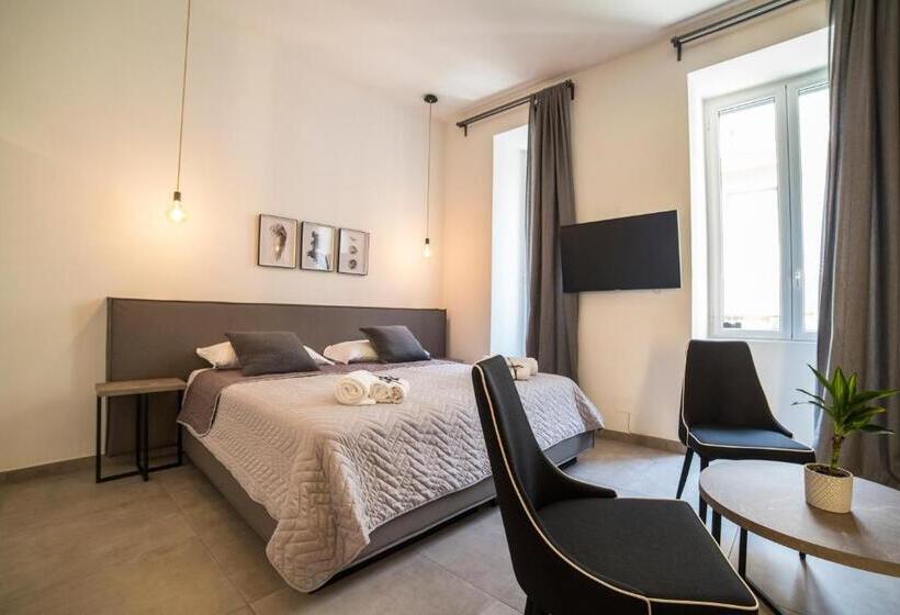 اتاق سوپریور چهار تخته, Plebiscitum 2.0