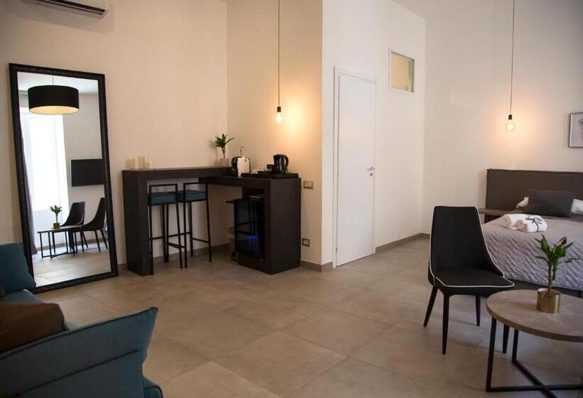 اتاق سوپریور چهار تخته, Plebiscitum 2.0