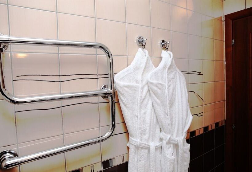 اتاق سوپریور, Siberia