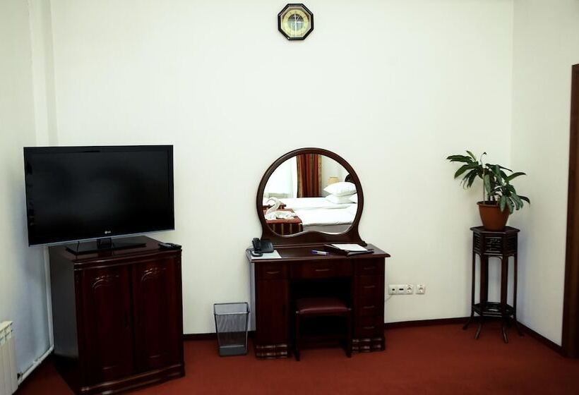 اتاق سوپریور, Siberia