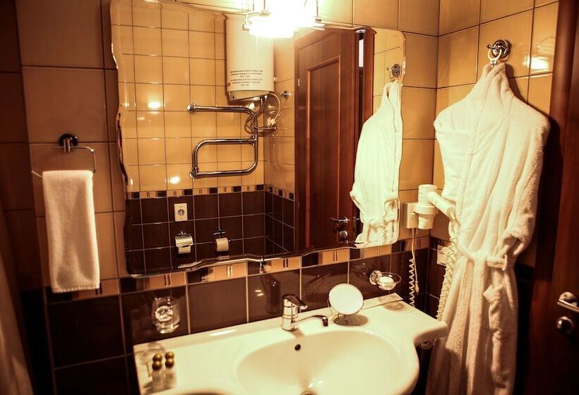 اتاق لوکس, Siberia