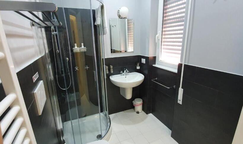 スタンダードルーム, Little Rose Guest House