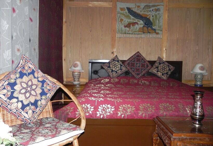 デラックスルーム, Shabrose Heritage Houseboats