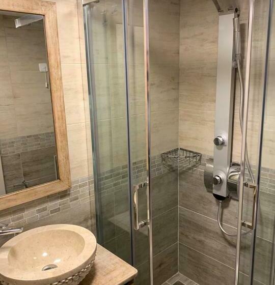 庭の見える1ベッドルームアパートメント, Iliovasilema