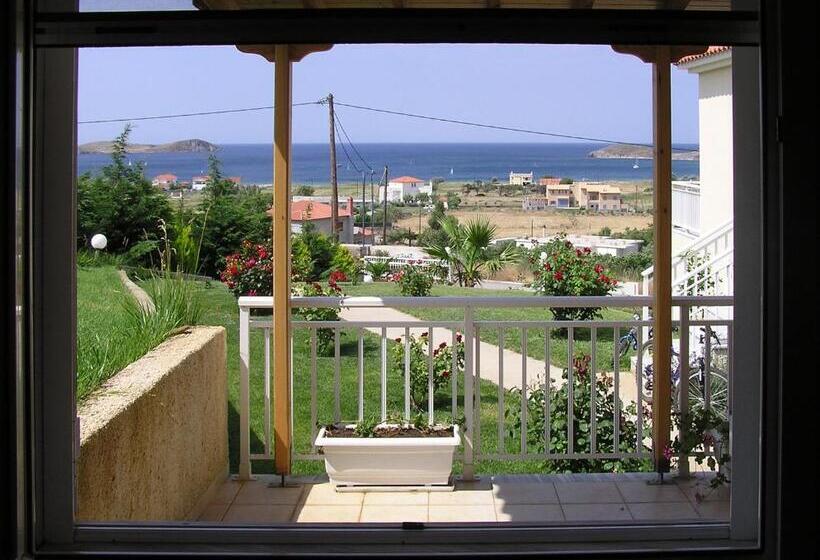 庭の見える1ベッドルームアパートメント, Iliovasilema