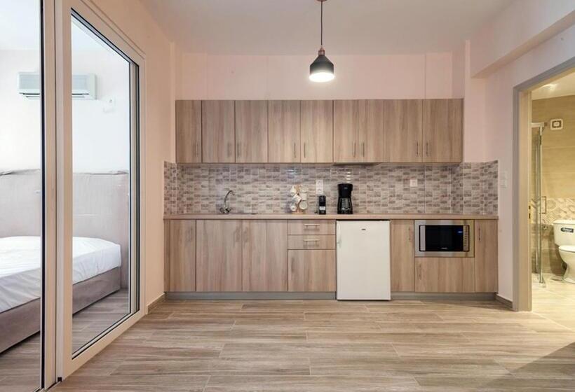 庭の見える1ベッドルームアパートメント, Iliovasilema