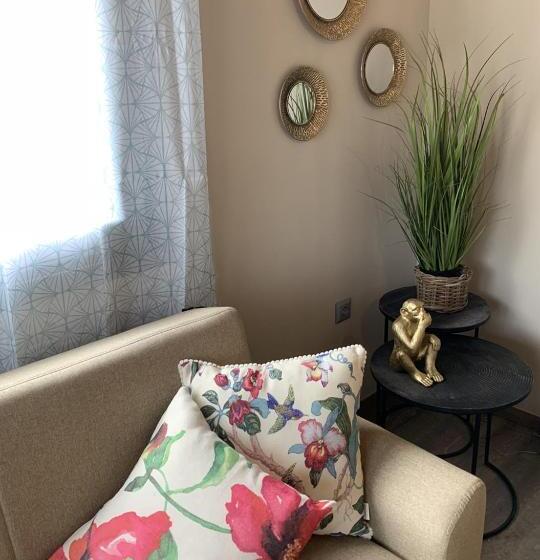 2ベッドルームアパートメント, Iliovasilema