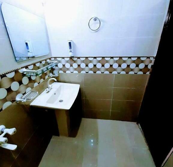 اتاق لوکس, Galaxy Inn Guest House