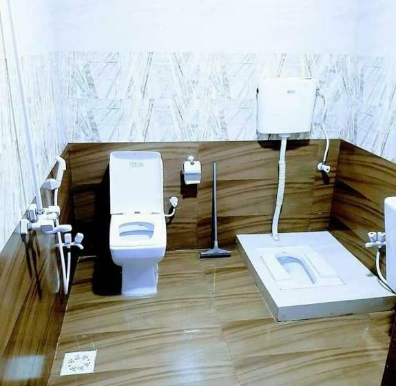 اتاق لوکس, Galaxy Inn Guest House