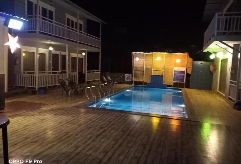 Camera Deluxe, Sea Shell Beach Cottages & Suites