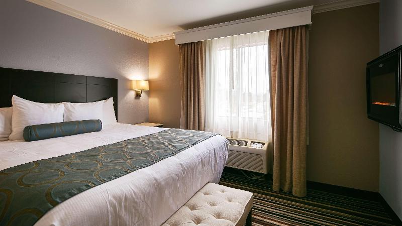 Люкс Кровать Кинг, Best Western Plus Diamond Valley Inn