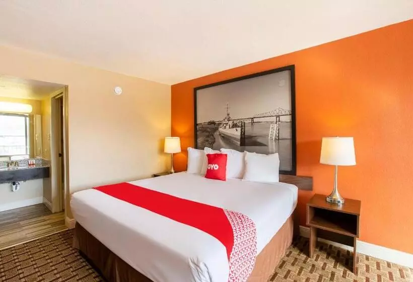 身障者適用キングサイズベッドルーム, OYO Hotel Port Allen LA I-10 West