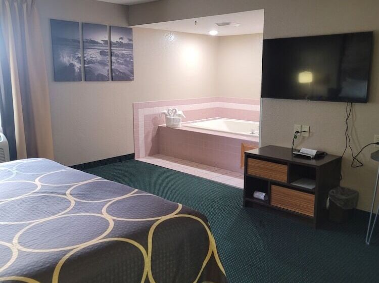 디럭스 스튜디오, Super 8 By Wyndham Ionia Mi