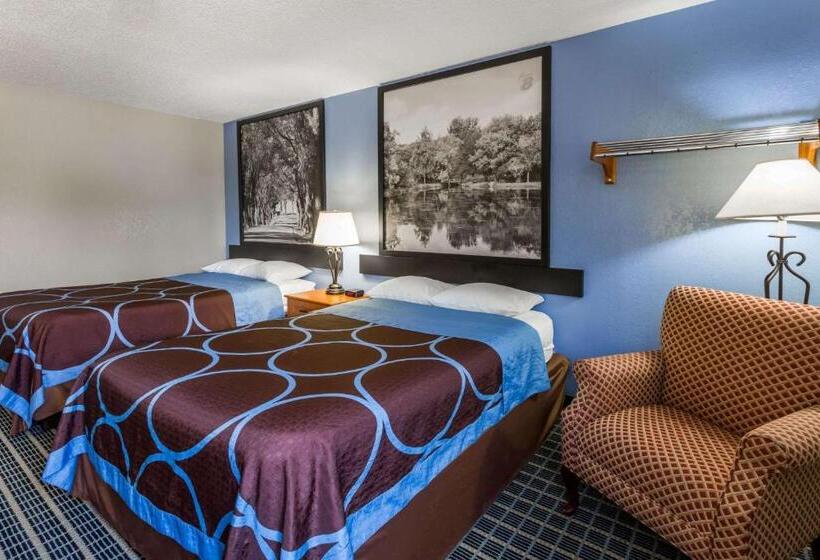 Quarto Estandar 2 Camas Casal, Super 8 By Wyndham Iowa City/coralville