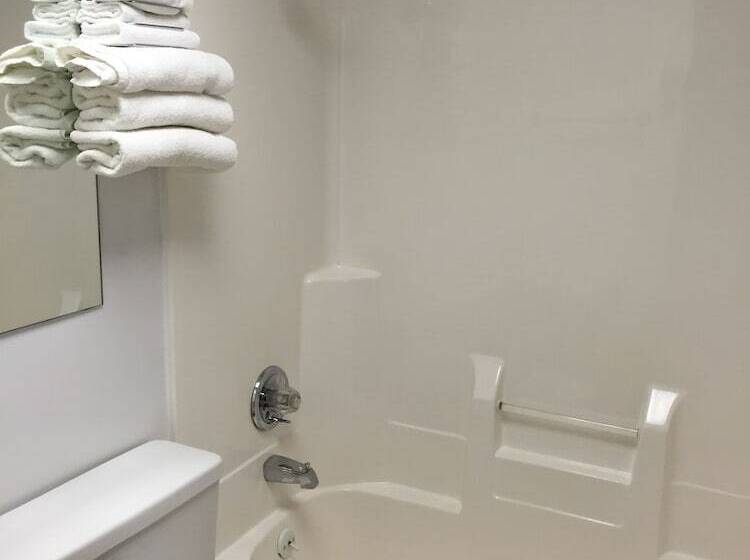 ２ダブルベッドのスタンダードルーム, Super 8 By Wyndham Redfield