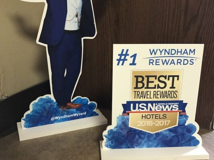 ２ダブルベッドのスタンダードルーム, Super 8 By Wyndham Redfield