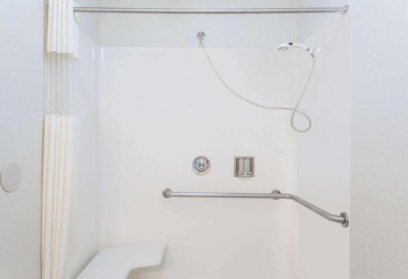 身障者適用スタンダードルーム, Upper Lake Inn & Suites