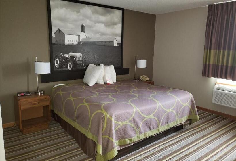 带大床的复式套间, Super 8 By Wyndham Watseka